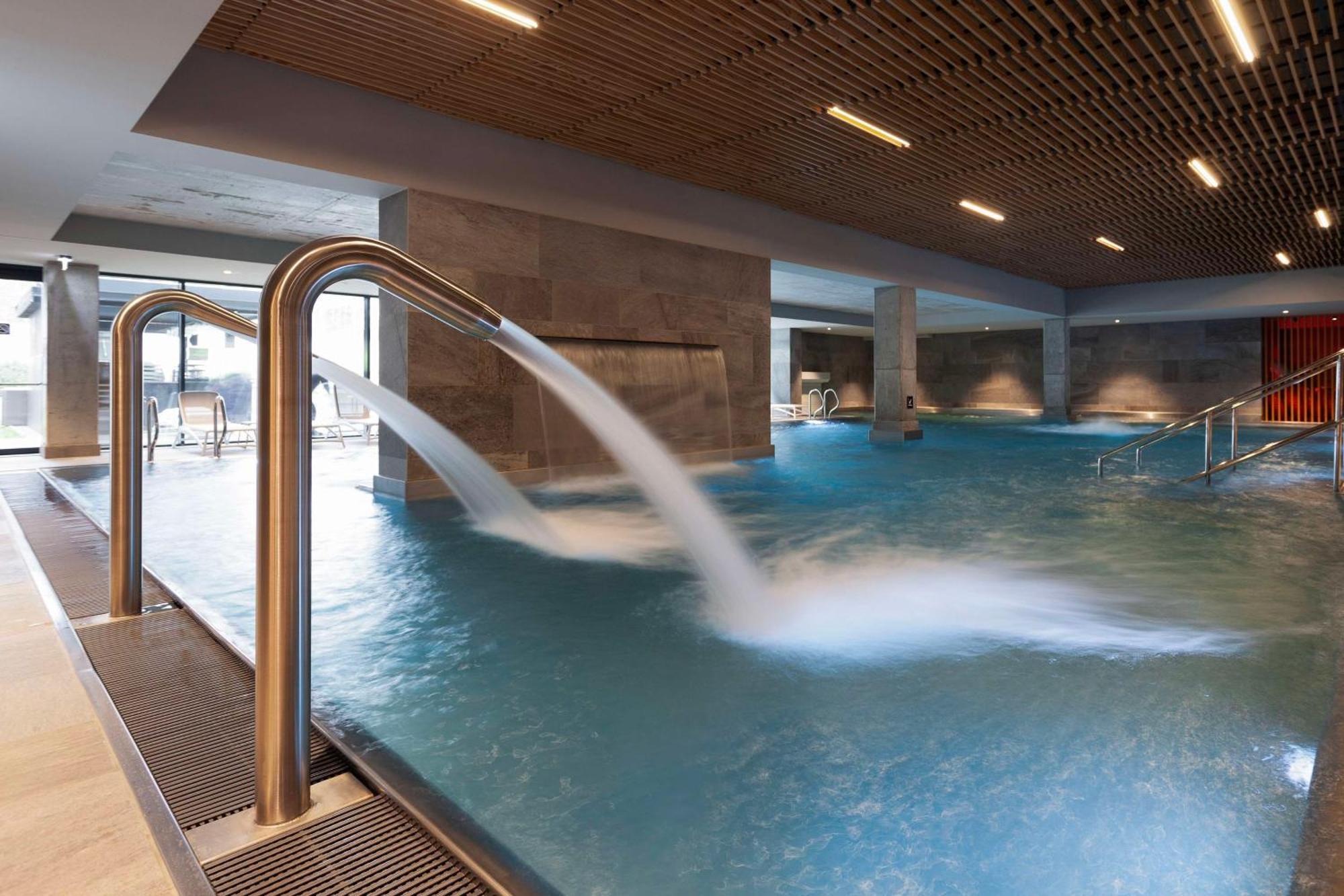Radisson Hotel 4*